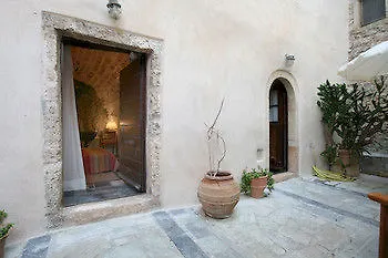 Ferienhaus Dorovinis Castlehouses *