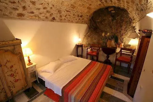 Dorovinis Castlehouses *