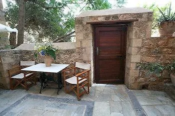 Dorovinis Castlehouses *