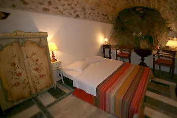 Dorovinis Castlehouses 펜션