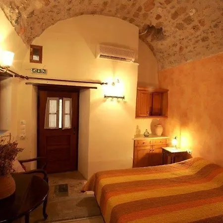 Holiday home Dorovinis Castlehouses