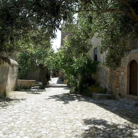 Holiday home Dorovinis Castlehouses Monemvasia