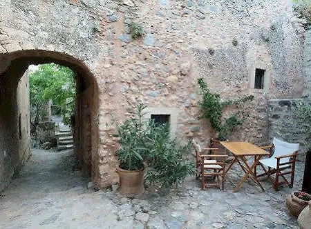 펜션 Dorovinis Castlehouses *