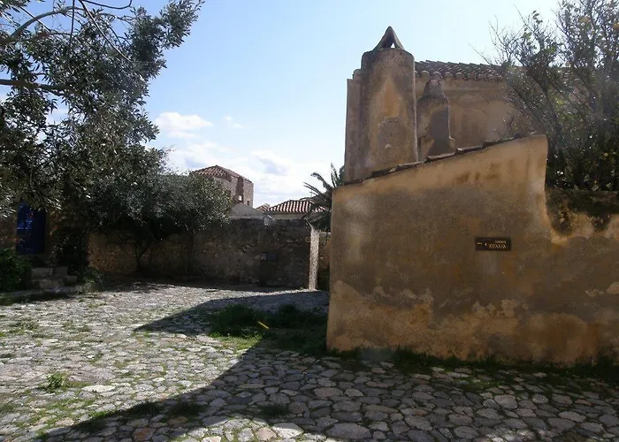 Holiday home Dorovinis Castlehouses