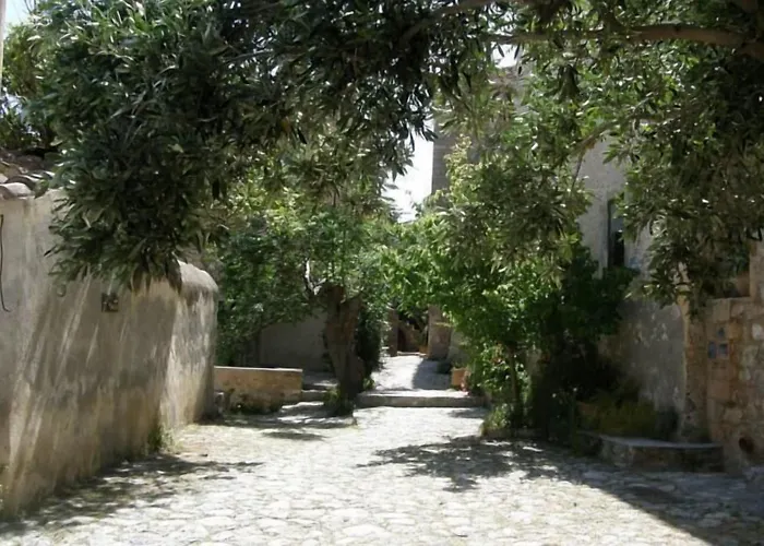 Holiday home Dorovinis Castlehouses