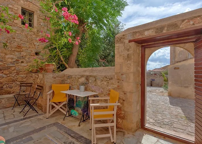 Dorovinis Castlehouses Holiday home *